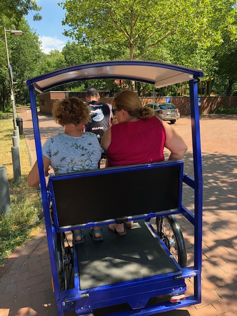 E-Rikschafahrt im Grünen