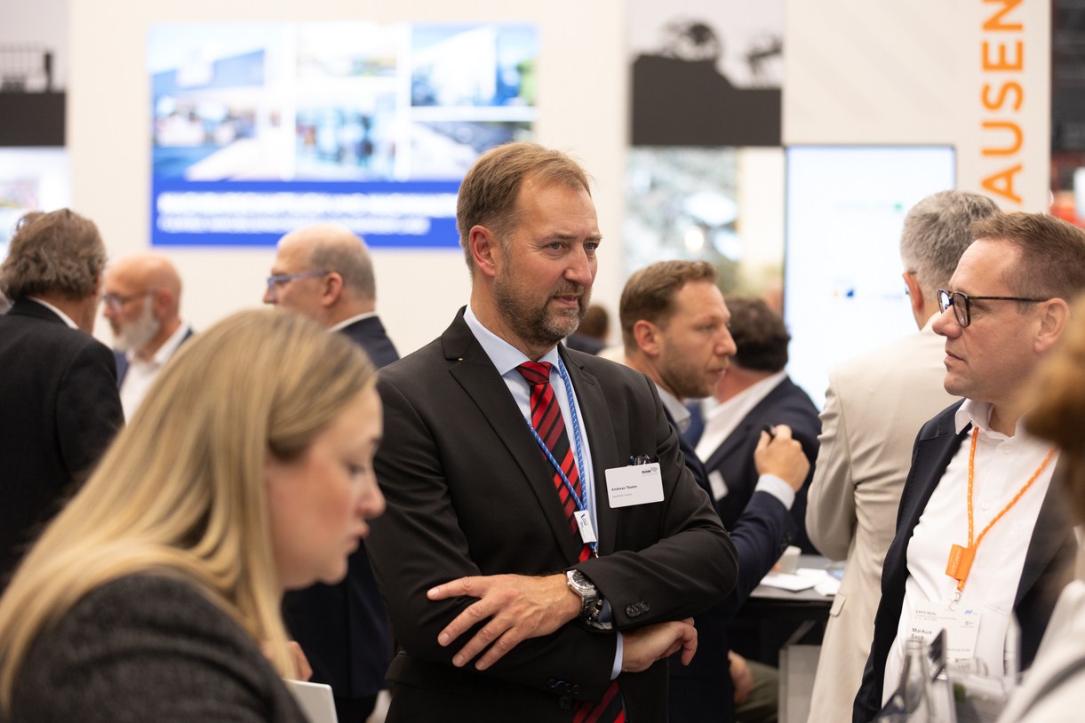 Bildbeschreibung angeben