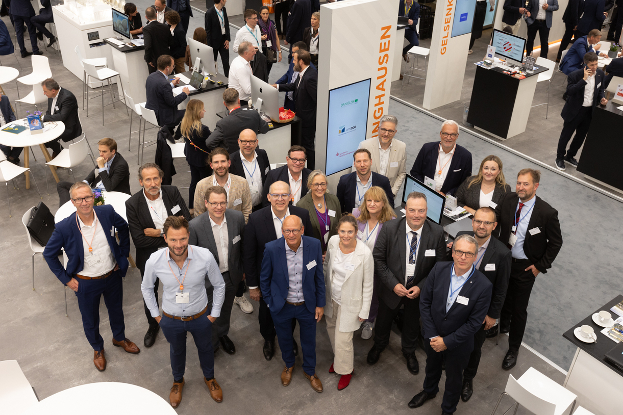 Bildbeschreibung angeben