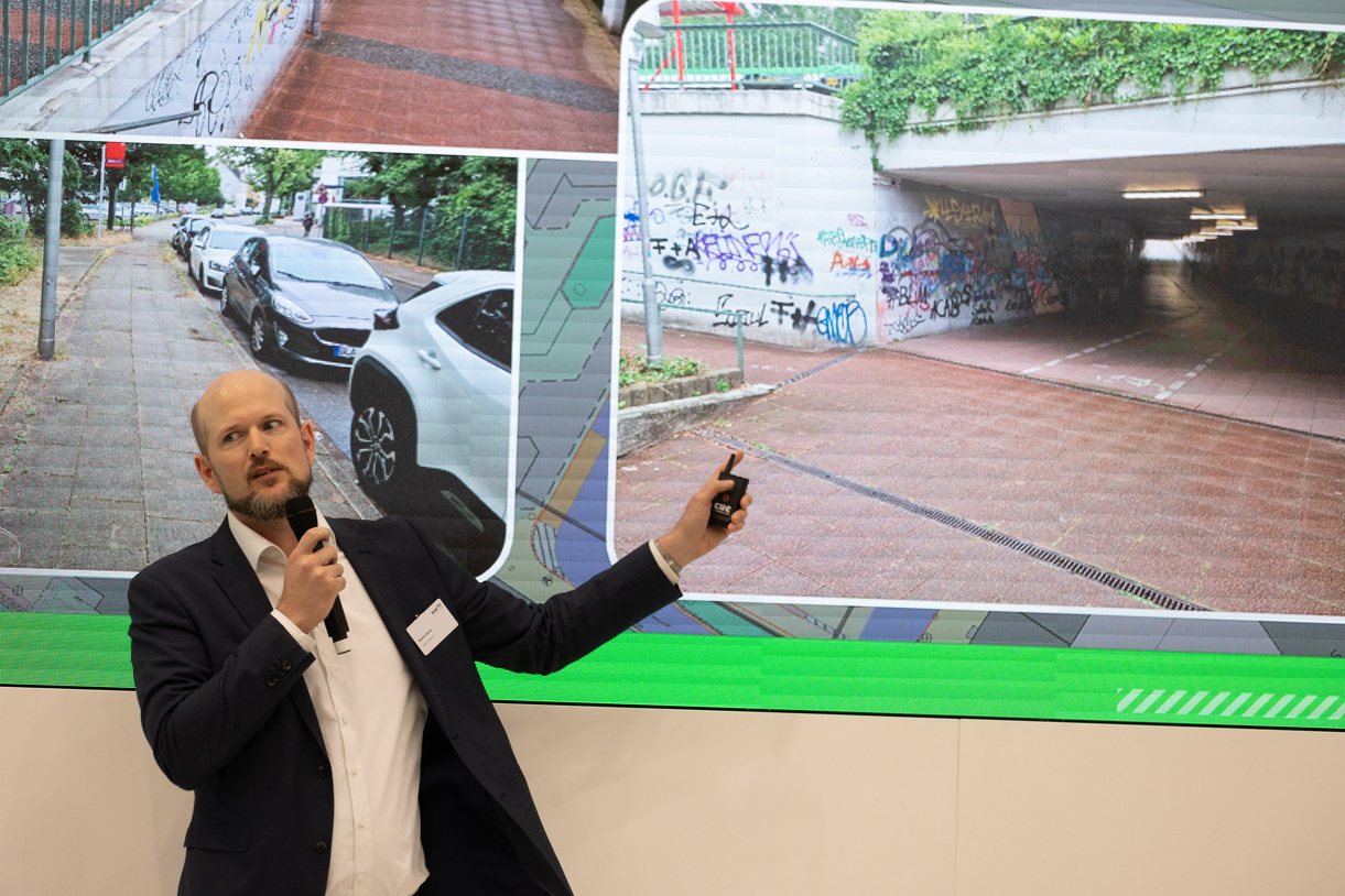 Bildbeschreibung angeben